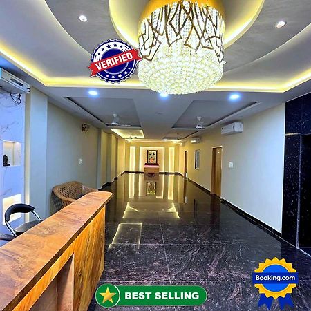 Hotel Vrinda Niddhivan ! Fully Ac, Prem Mandir At Walking Distance ! Just Near The Iskcon Temple Vrindāvan エクステリア 写真